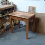 Em's desk Small desk with two drawers